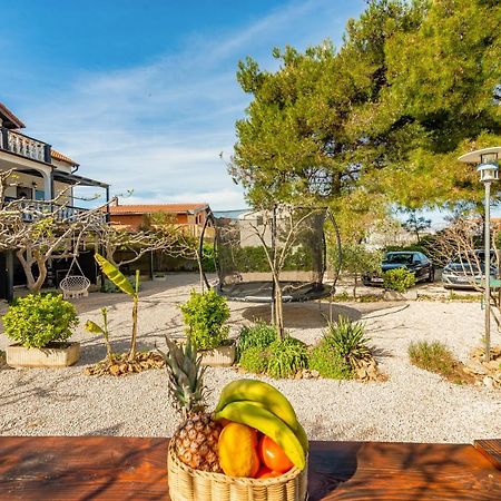 Apartments Villa Agape Vir Dış mekan fotoğraf