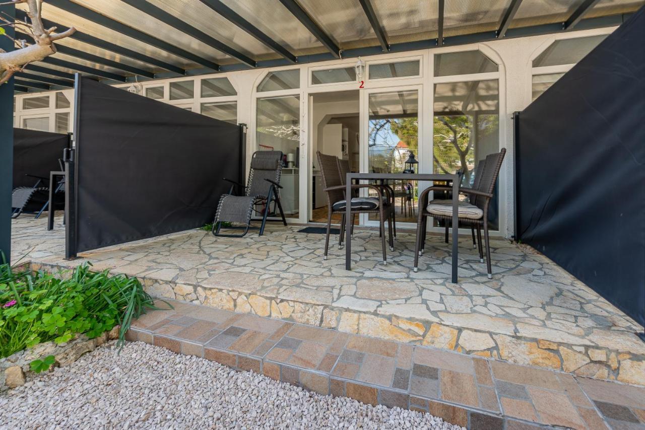 Apartments Villa Agape Vir Dış mekan fotoğraf